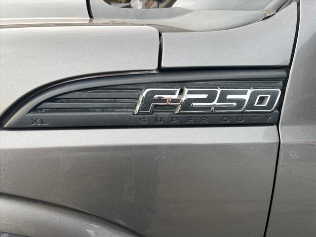 2011 Ford F-250 Super Duty XL - Photo 12