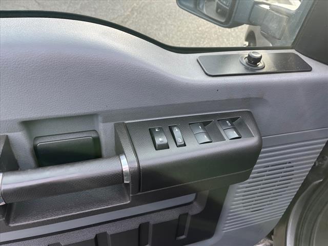 2011 Ford F-250 Super Duty XL - Photo 13