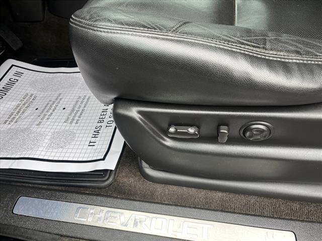 2014 Chevrolet Suburban LTZ - Photo 13