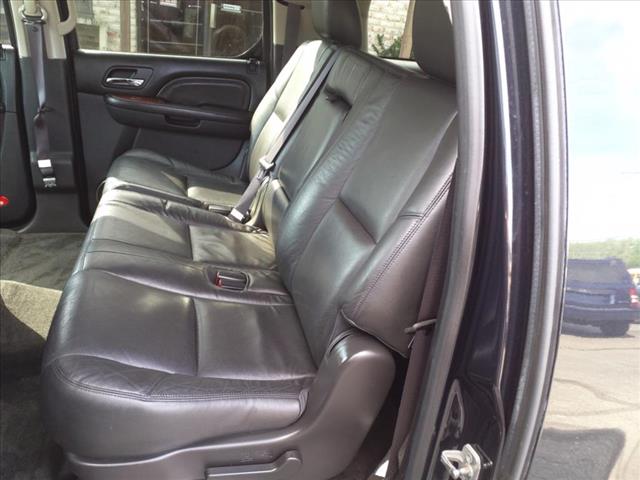 2012 Cadillac Escalade ESV Luxury - Photo 13