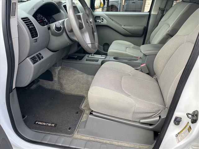 2012 Nissan Frontier SV V6 - Photo 14