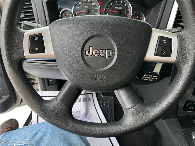 2010 Jeep Grand Cherokee Laredo - Photo 17