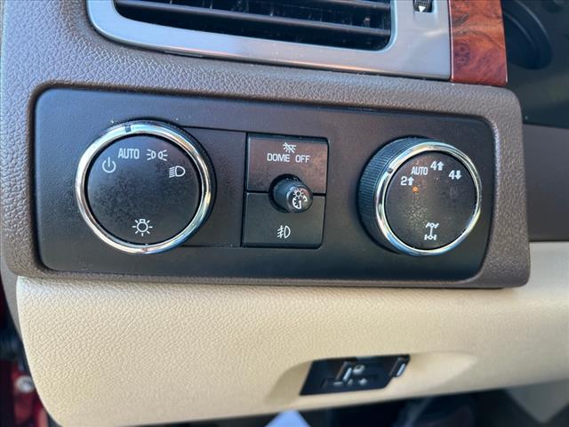 2011 Chevrolet Suburban LTZ - Photo 19