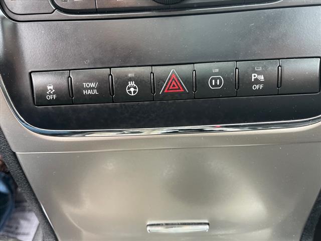 2011 Jeep Grand Cherokee Overland - Photo 19