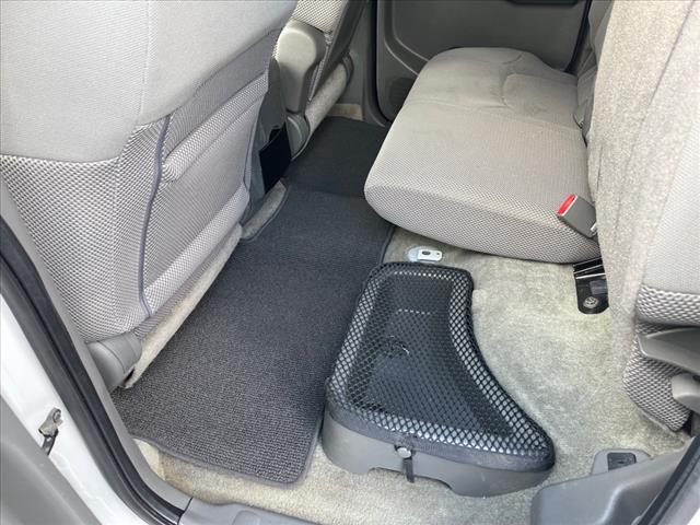 2012 Nissan Frontier SV V6 - Photo 22