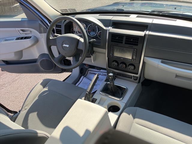 2008 Jeep Liberty Sport - Photo 23