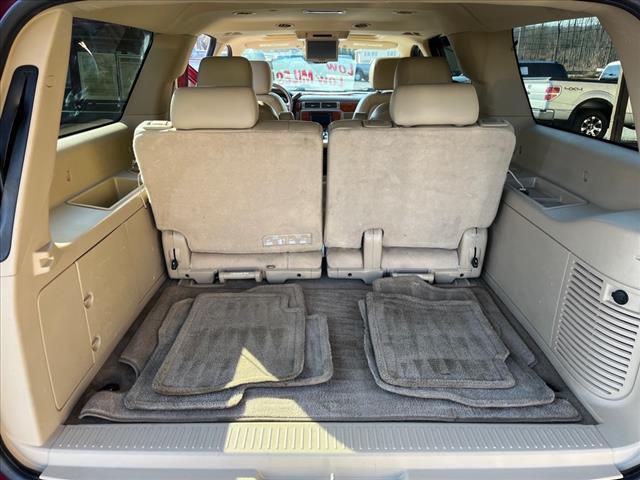 2011 Chevrolet Suburban LTZ - Photo 28