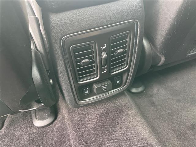 2011 Jeep Grand Cherokee Overland - Photo 29