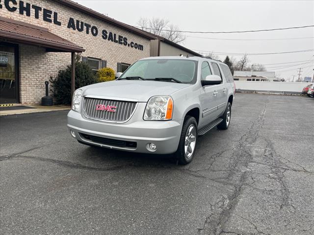 2014 GMC Yukon XL SLT - Photo 2