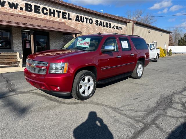 2011 Chevrolet Suburban LTZ - Photo 2