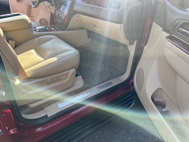 2011 Chevrolet Suburban LTZ - Photo 30