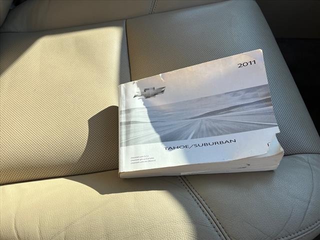 2011 Chevrolet Suburban LTZ - Photo 31
