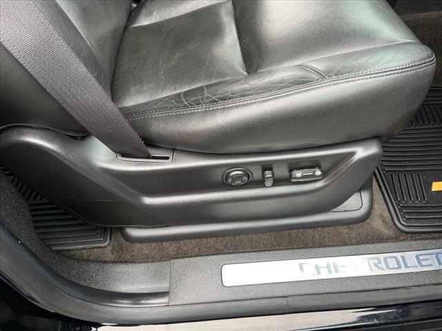 2014 Chevrolet Suburban LTZ - Photo 32