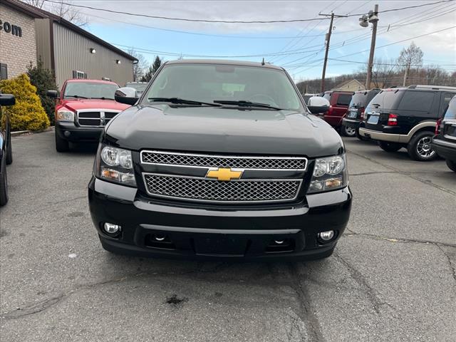 2014 Chevrolet Suburban LTZ - Photo 3