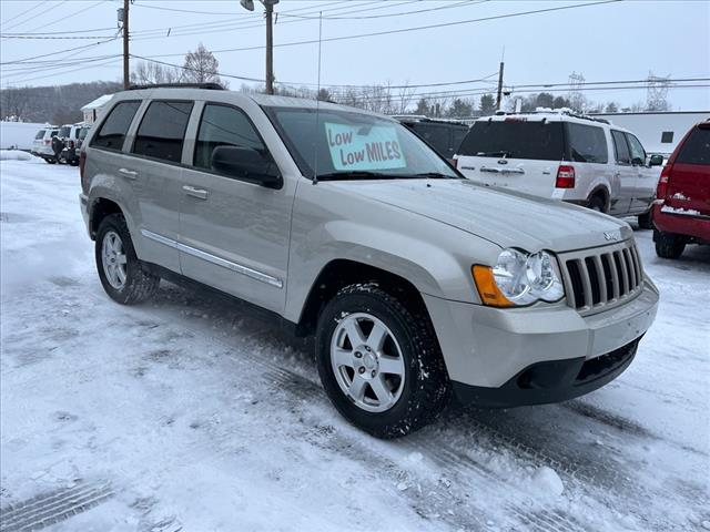 2010 Jeep Grand Cherokee Laredo - Photo 4