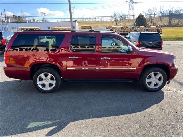 2011 Chevrolet Suburban LTZ - Photo 5
