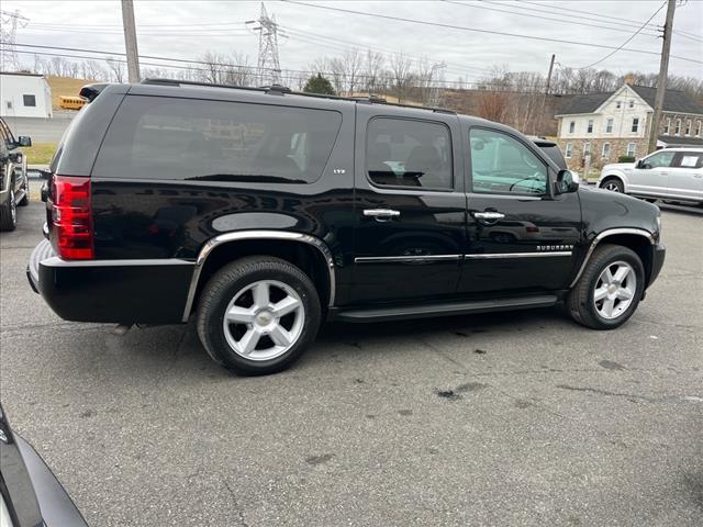 2014 Chevrolet Suburban LTZ - Photo 5