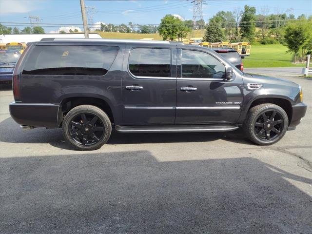 2012 Cadillac Escalade ESV Luxury - Photo 5
