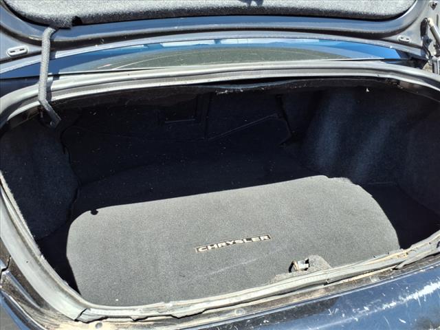 2012 Chrysler 200 Touring - Photo 12