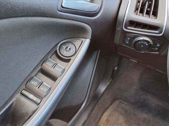 2014 Ford Focus Titanium - Photo 19