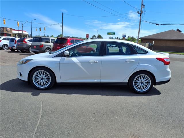 2014 Ford Focus Titanium - Photo 2