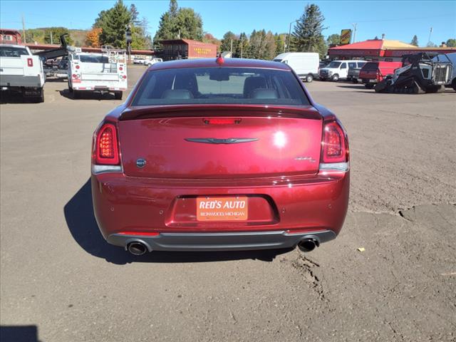 2023 Chrysler 300 C - Photo 4