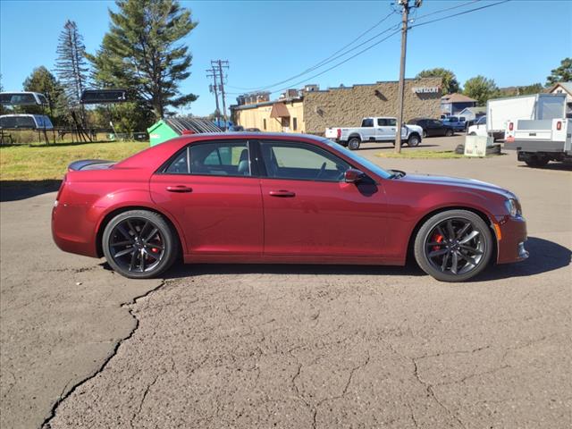 2023 Chrysler 300 C - Photo 7