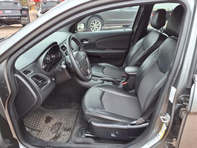2013 Chrysler 200 Limited
