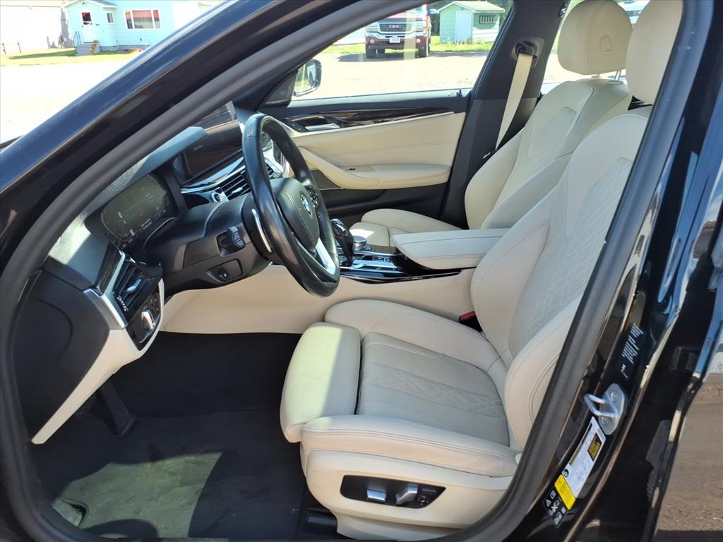 2021 BMW 5 Series 530i - Photo 10
