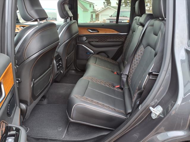 2022 Jeep Grand Cherokee Summit Reserve