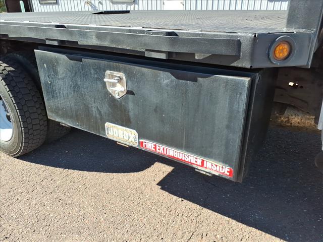 2017 Ford F550 XL DRW 4x4 Flat Bed