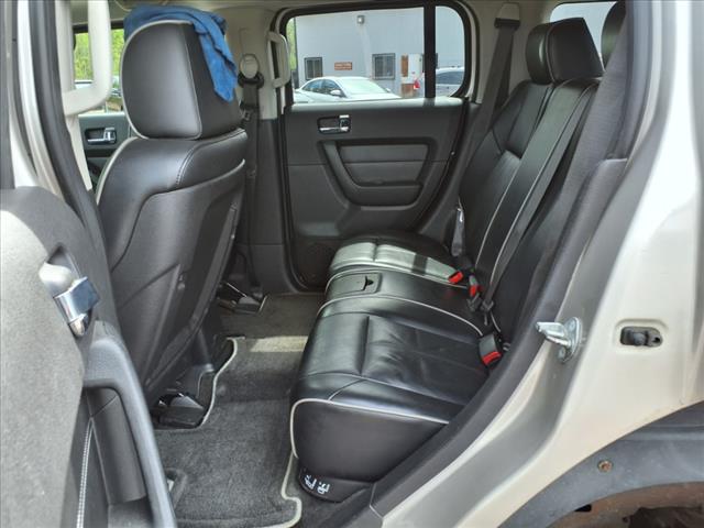 2007 HUMMER H3 Base
