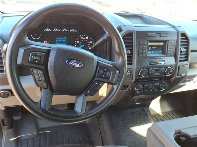 2017 Ford F550 XL DRW 4x4 Flat Bed