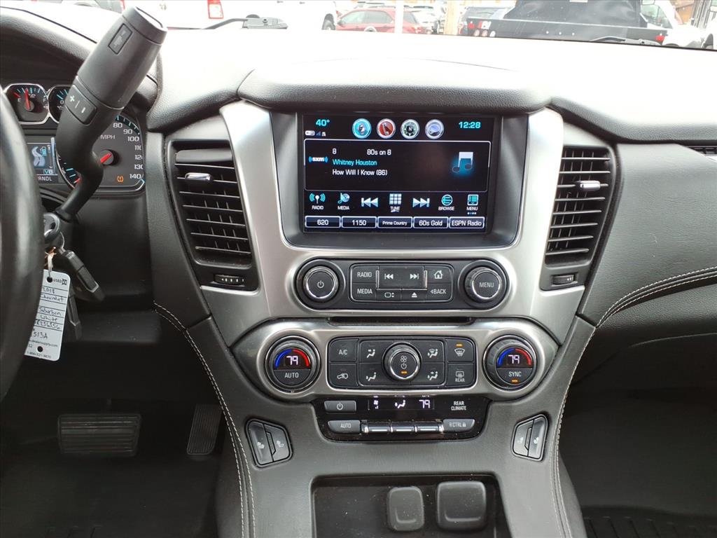 2018 Chevrolet Suburban LT - Photo 16