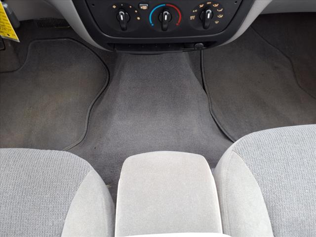 2002 Ford Taurus SES