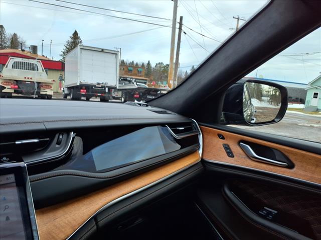 2022 Jeep Grand Cherokee Summit Reserve