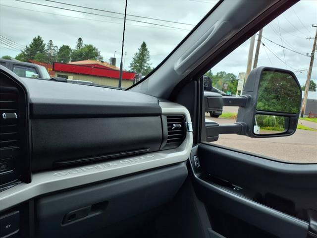 2025 Ford F-350 Super Duty XLT
