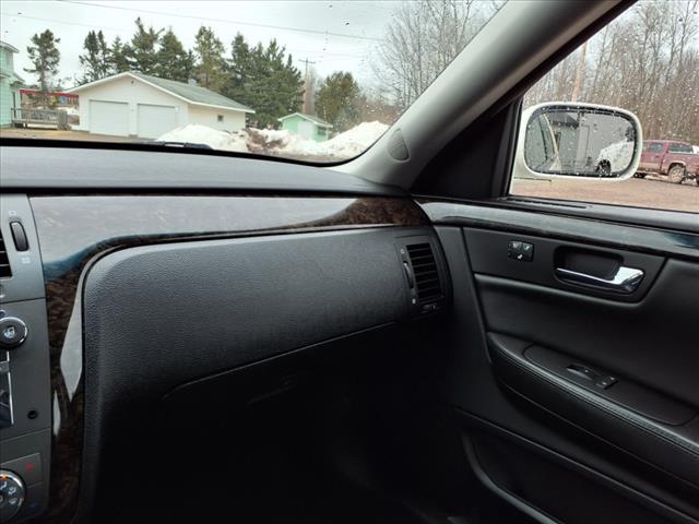 2008 Cadillac DTS Base