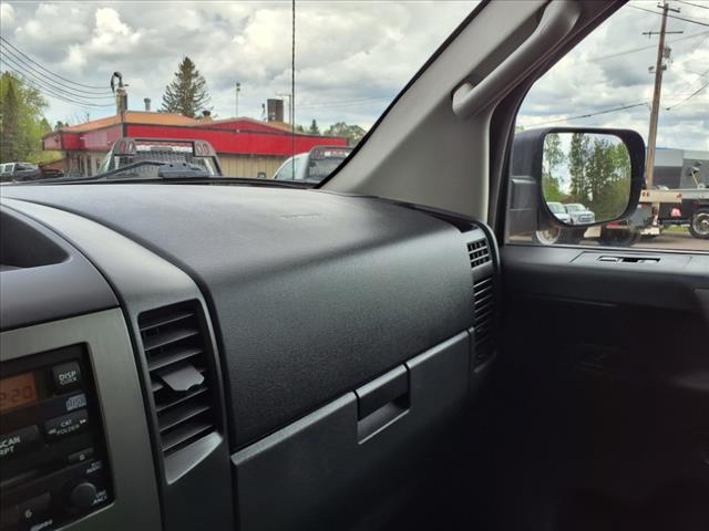 2012 Nissan Titan SV