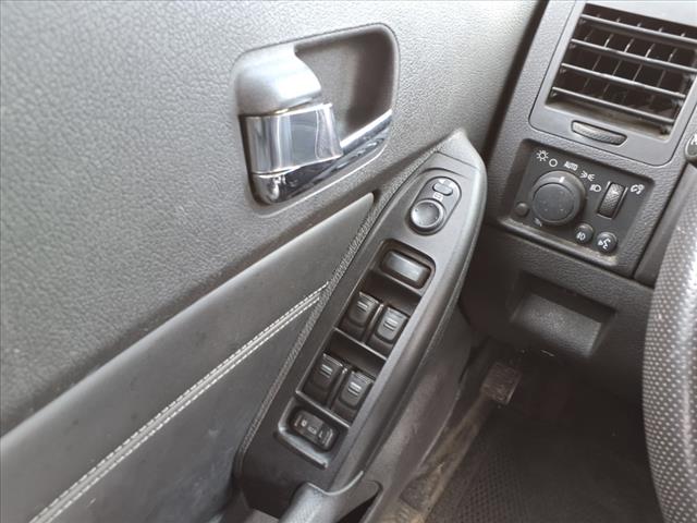 2007 HUMMER H3 Base