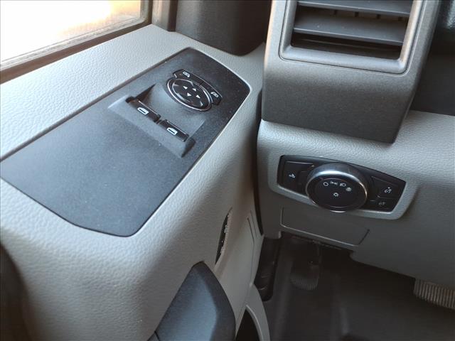 2017 Ford F550 XL DRW 4x4 Flat Bed