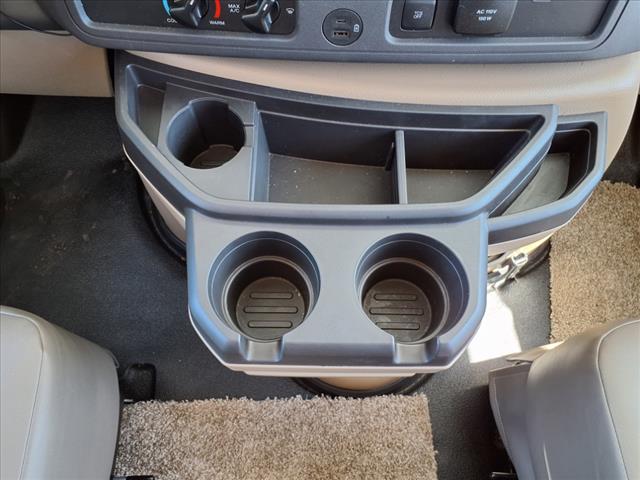 2025 Ford E-Series E-450 SD