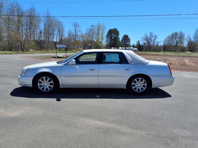 2008 Cadillac DTS Base