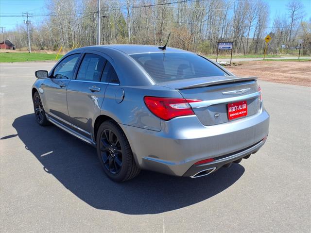 2013 Chrysler 200 Limited