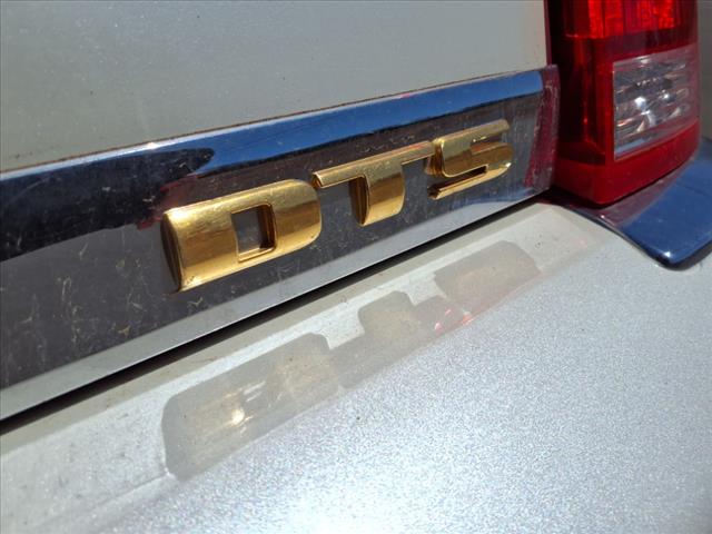 2008 Cadillac DTS Base