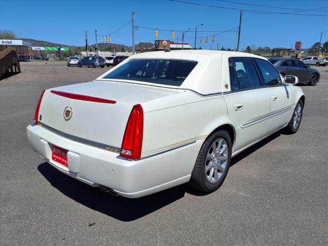2008 Cadillac DTS Base