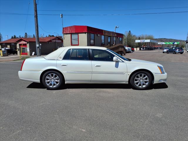 2008 Cadillac DTS Base