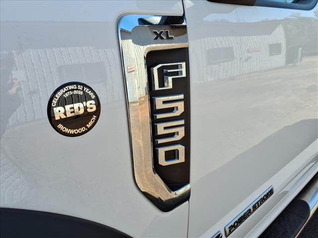 2017 Ford F550 XL DRW 4x4 Flat Bed