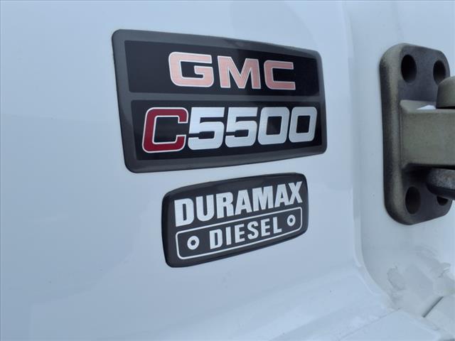 2005 GMC C5500 Crew Cab