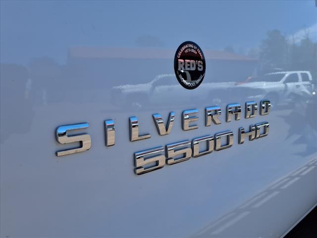 2022 Chevrolet Silverado 5500 Stake Body